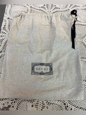 Gucci dust bag
